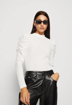 Pieces Pcneidi High Neck - T-Shirt À Manches Longues - Cloud Dancer 11 Pieces Pcneidi High Neck - T-Shirt À Manches Longues - Cloud Dancer -Next Soldes 3ed7b198508b46ca95e803f550d4c402