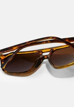 Maui Jim Wedges - Lunettes De Soleil - Tortoise/Amber Interior 9 Maui Jim Wedges - Lunettes De Soleil - Tortoise/Amber Interior -Next Soldes 3f6f052074104db8862701871853e7b0