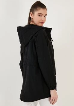LELA Regular Fit - Parka - Black 10 LELA Regular Fit - Parka - Black -Next Soldes 4001198cc09b4dd5a48e167f53c14c44