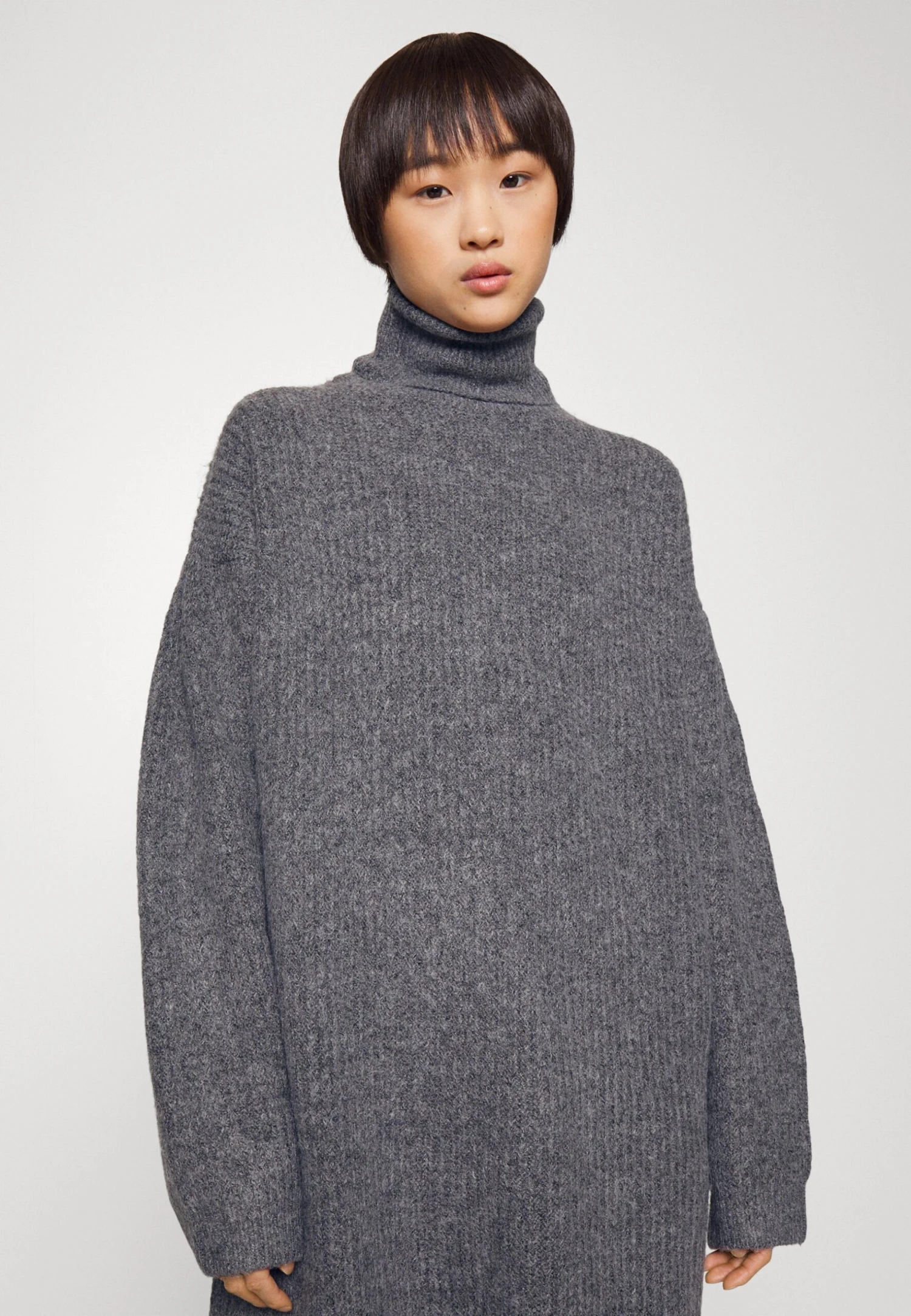 Robe Pull - Dark Grey 6 Robe Pull - Dark Grey – Image 4