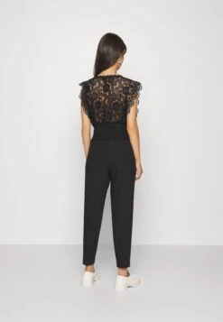 Vero Moda Petite Vmsandy Tapered Pant - Pantalon Classique - Black 9 Vero Moda Petite Vmsandy Tapered Pant - Pantalon Classique - Black -Next Soldes 41a7637b12a748178d4202b591b21f90