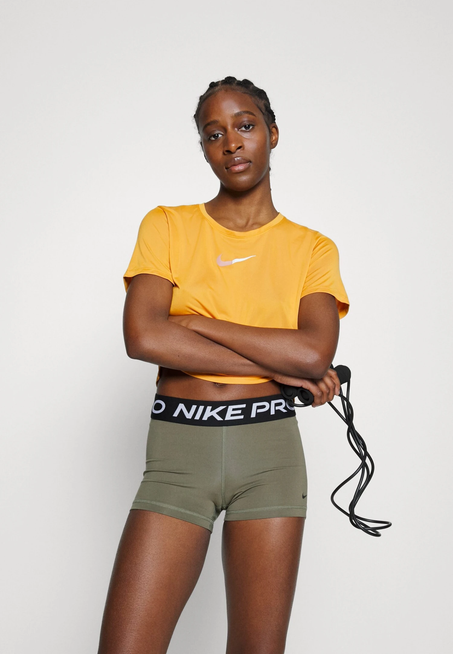 Nike Performance 365 Short - Collants - Medium Olive/Black 6 Nike Performance 365 Short - Collants - Medium Olive/Black – Image 4