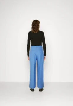 Selected Femme Slfeliana Hw Wide Noos - Pantalon Classique - Ultramarine 10 Selected Femme Slfeliana Hw Wide Noos - Pantalon Classique - Ultramarine -Next Soldes 43fcaff959c94ac7b7be6962640bf203