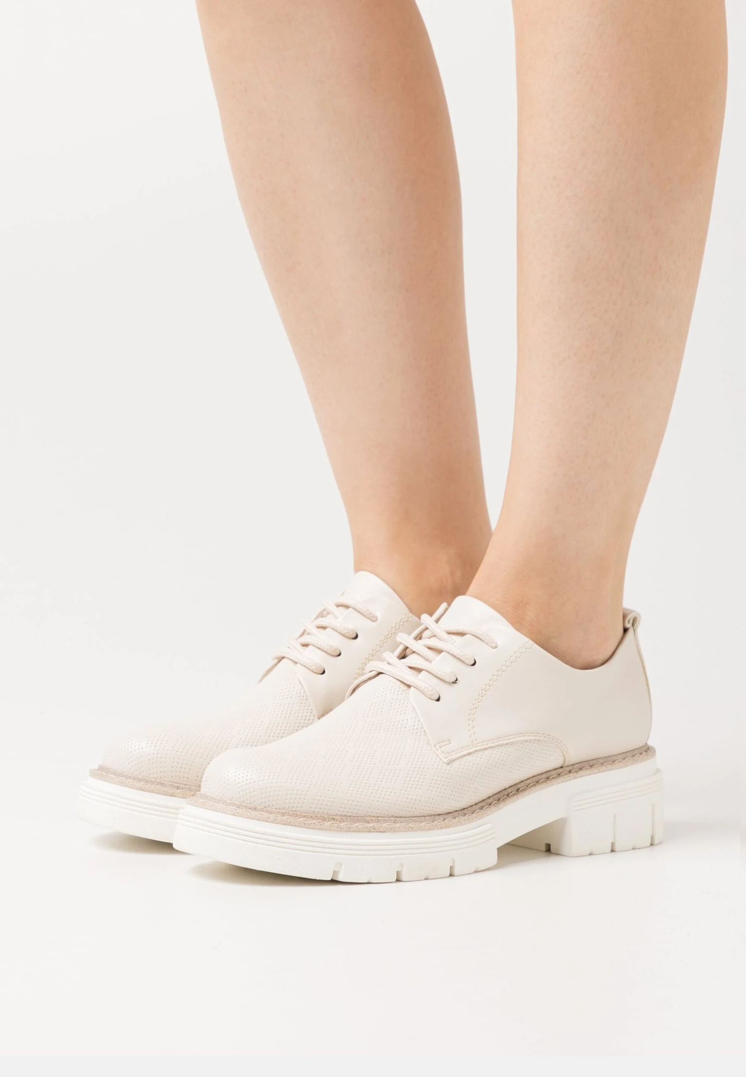 Marco Tozzi Derbies - Cream 3 Marco Tozzi Derbies - Cream