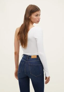 Stradivarius Asymmetrisches - T-Shirt À Manches Longues - Off White 12 Stradivarius Asymmetrisches - T-Shirt À Manches Longues - Off White -Next Soldes 44bdc88a34d943d1b9cf018d8aec6e3c