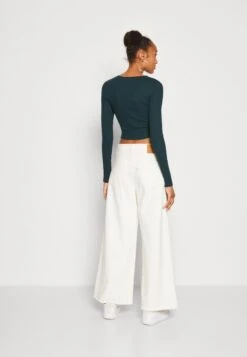 Monki T-Shirt À Manches Longues - Green 10 Monki T-Shirt À Manches Longues - Green -Next Soldes 45c5e9791ac54188a31edac95a560b64