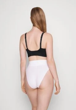 Adidas Sportswear Naked Seamless Removable Cookies - Brassière - Black/Forged Iron -Next Soldes 46c45df53ce04e1899d78e4a4770ec3f