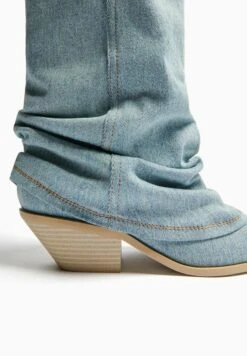 BERSHKA Santiags - Blue 13 BERSHKA Santiags - Blue -Next Soldes 46e6c67ba7fd4e6e9274b502b4834211