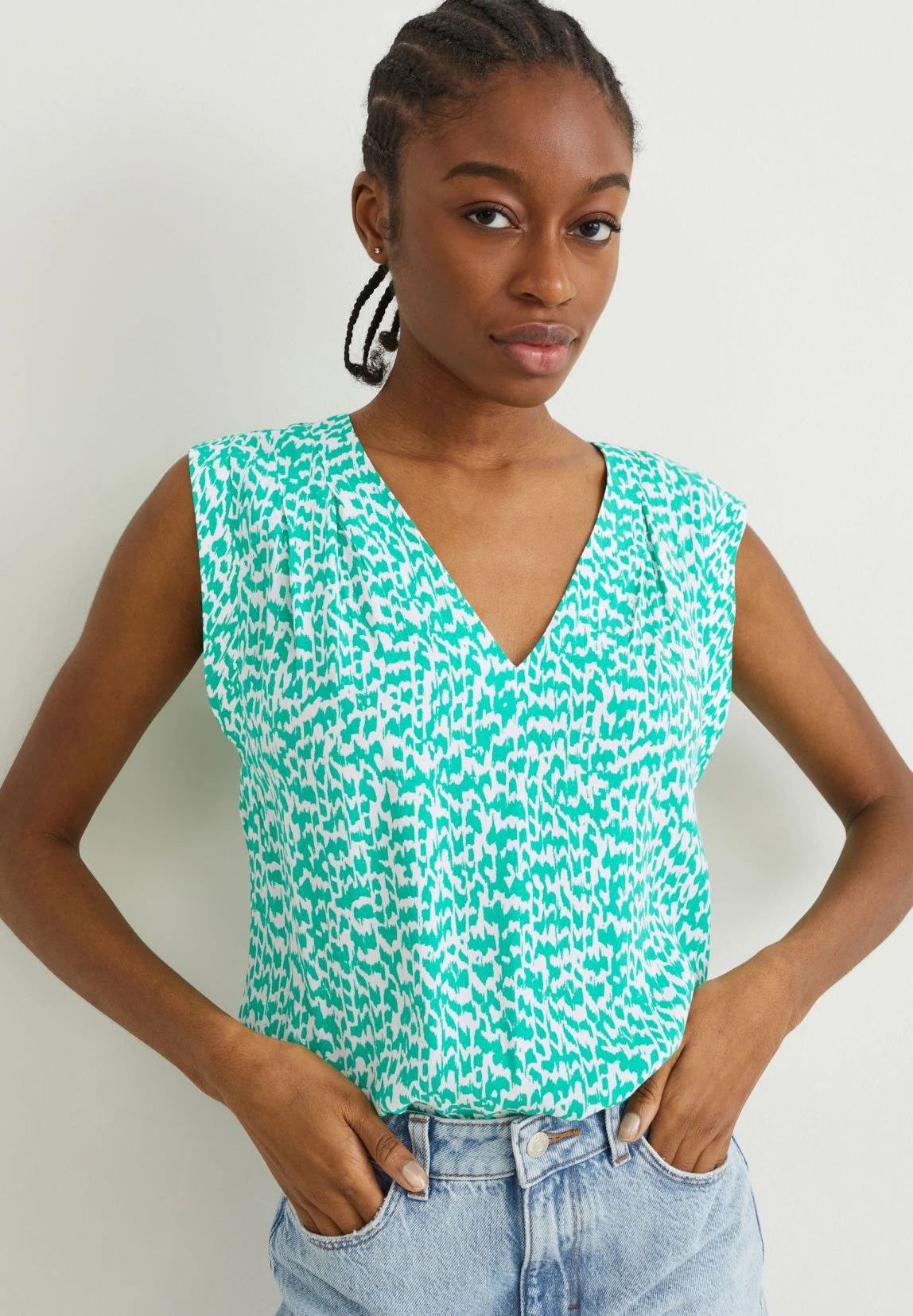 Blouse - Green Cremewhite 3 Blouse - Green Cremewhite