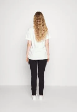 Adidas Originals Legging - Black 9 Adidas Originals Legging - Black -Next Soldes 489a7286214a4bb98605a09dee7946eb