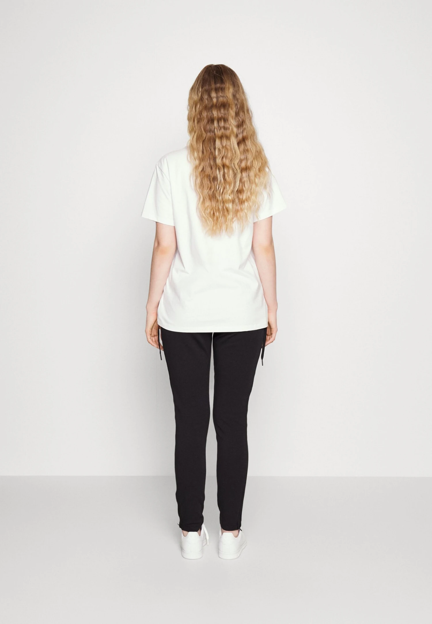 Adidas Originals Legging - Black 5 Adidas Originals Legging - Black – Image 3