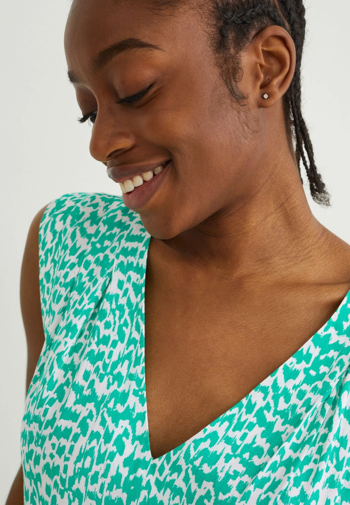 Blouse - Green Cremewhite 6 Blouse - Green Cremewhite – Image 4