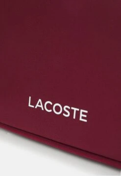 Lacoste Sac Bandoulière - Dark Red -Next Soldes 4bde3dbd5c7c465da11c631037203948