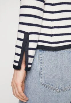 MAX & Co. Vetrina - Gilet - Avorio/Blu 11 MAX & Co. Vetrina - Gilet - Avorio/Blu -Next Soldes 4c65f8662ff049a5be9a09739c8069a4