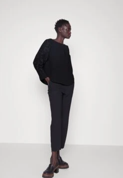 See By Chloé T-Shirt À Manches Longues - Black 14 See By Chloé T-Shirt À Manches Longues - Black -Next Soldes 4c82cbe4322a4c7c8ef591b56af4413e