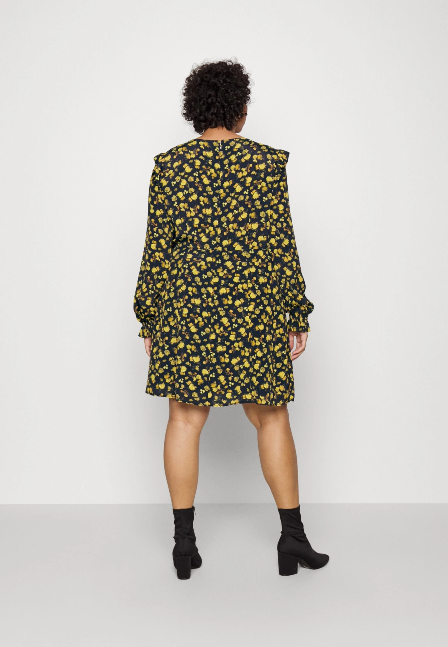 Moss Rose Dress - Robe De Jour - Frosted Ditsy 5 Moss Rose Dress - Robe De Jour - Frosted Ditsy – Image 3