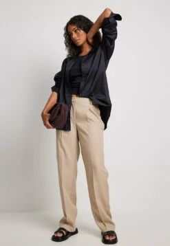 NA-KD Pantalon Classique - Taupe
