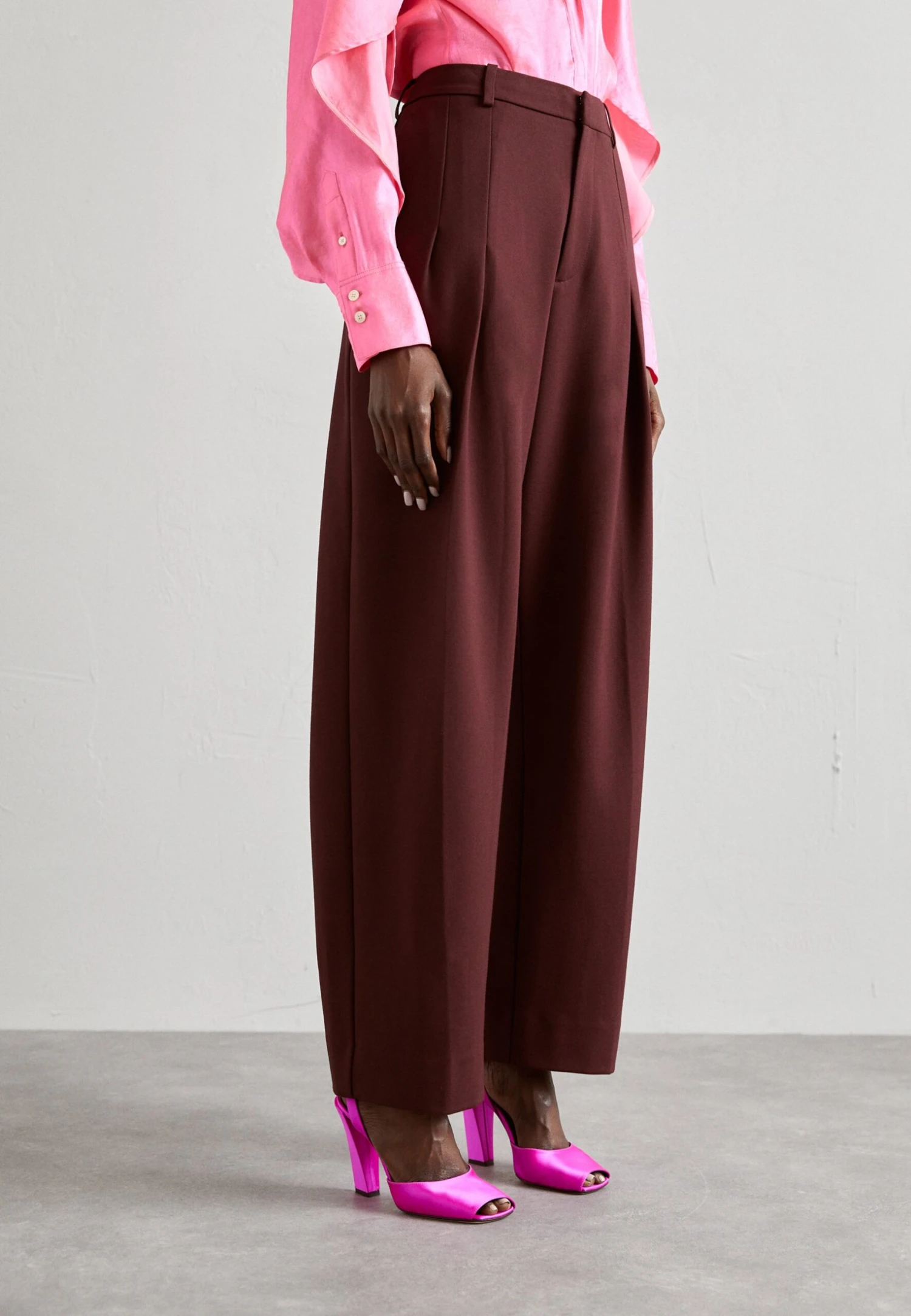 Victoria Beckham Front Pleat Trousers - Pantalon Classique - Rosewood 3 Victoria Beckham Front Pleat Trousers - Pantalon Classique - Rosewood