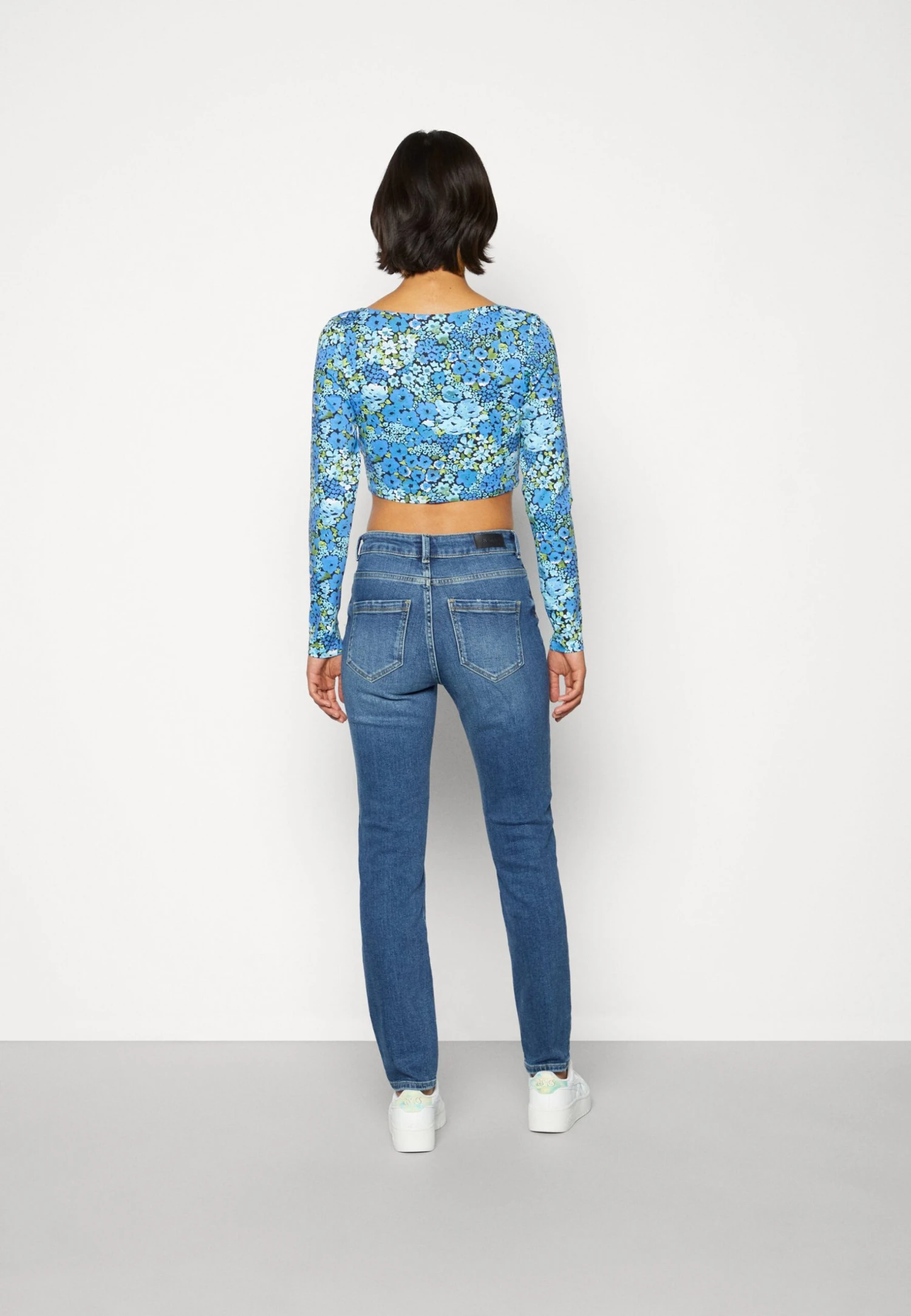 Nukenya - Jean Slim - Medium Blue 5 Nukenya - Jean Slim - Medium Blue – Image 3