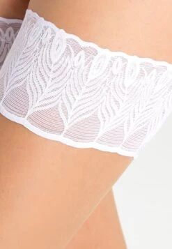 Falke Lunelle 8 Denier Stay Ups Ultra-Transparent Shiny - Bas - Pow/White 6 Falke Lunelle 8 Denier Stay Ups Ultra-Transparent Shiny - Bas - Pow/White -Next Soldes 52e22d57c265406ca99eedad97470b6d