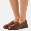 Pier One Leather - Mocassins - Brown 1 Pier One Leather - Mocassins - Brown -Next Soldes 53736bb4a15547a59a4a81b0365f5ba4