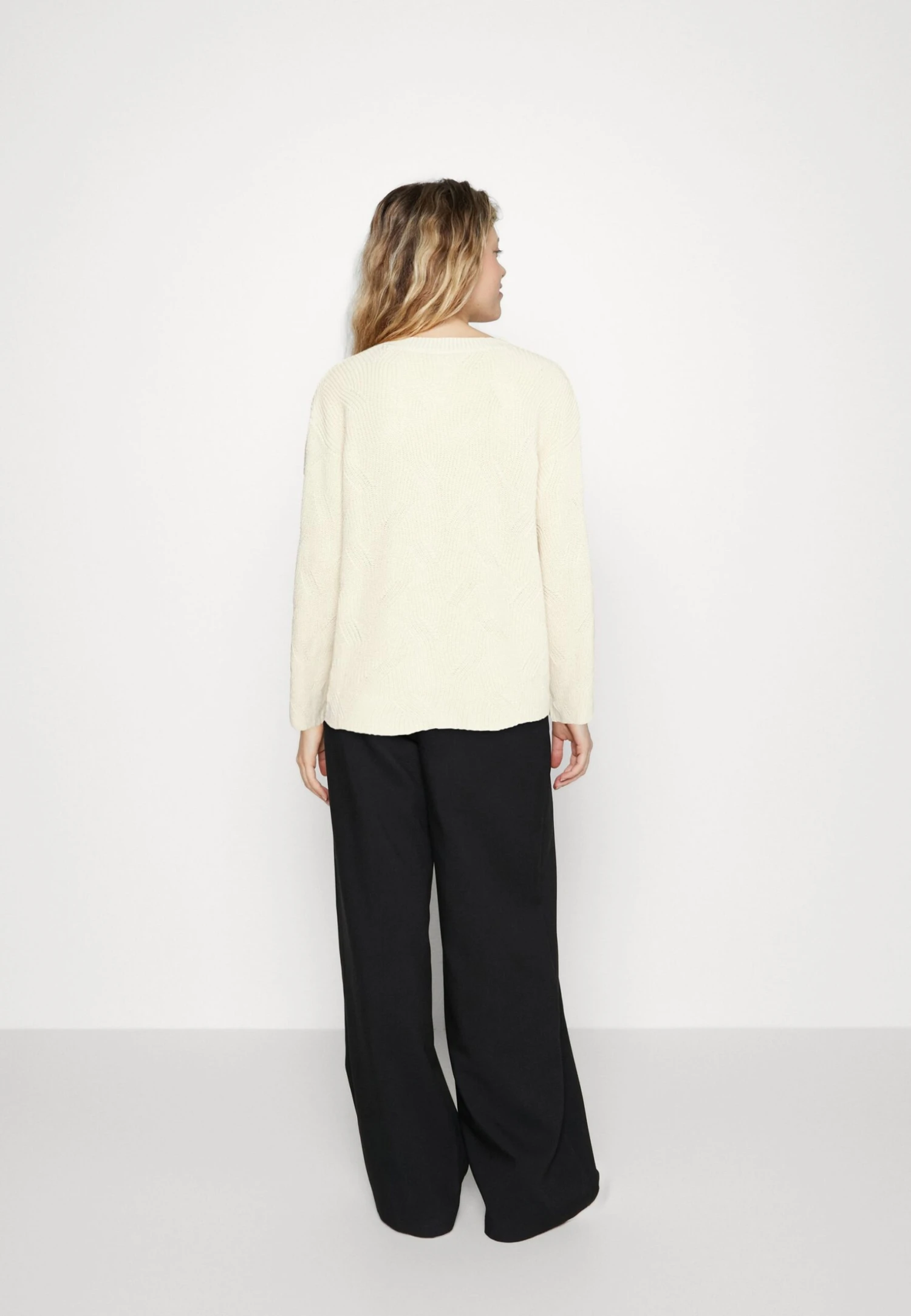 Minimum Innia - Pullover - Birch 5 Minimum Innia - Pullover - Birch – Image 3