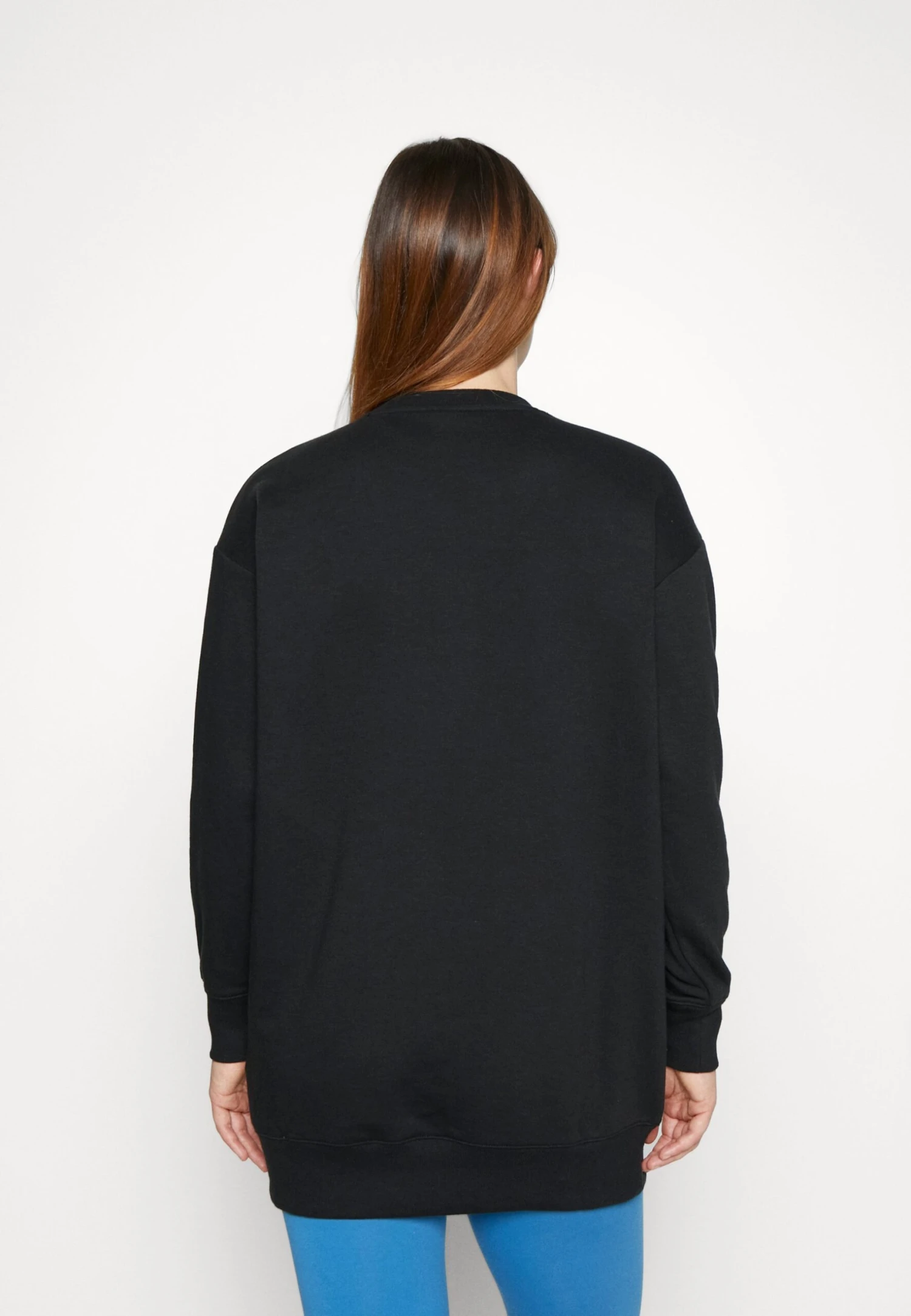 Champion Maxi - Sweatshirt - Black 5 Champion Maxi - Sweatshirt - Black – Image 3