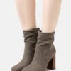 Bullboxer Bottines À Talons Hauts - Grey -Next Soldes 57ffcfcd14bd476888256e912febbacf