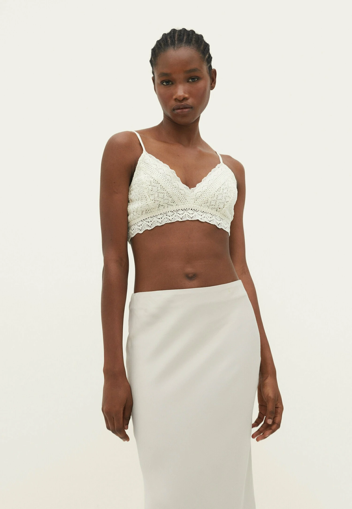 Stradivarius Soutien-Gorge À Armatures - Off White 3 Stradivarius Soutien-Gorge À Armatures - Off White