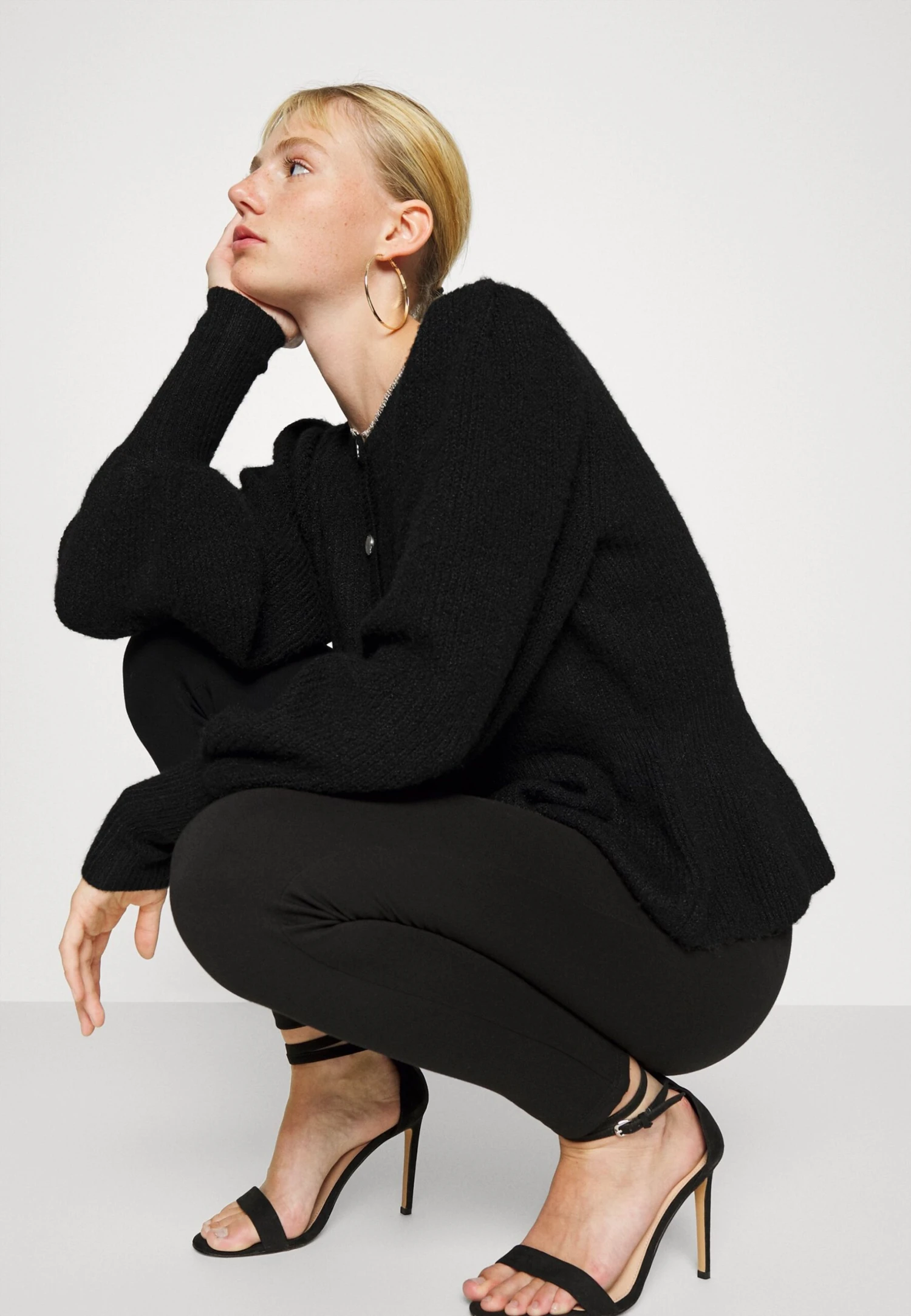 ONLY Onlrio Life Cardigan - Gilet - Black Glitter 6 ONLY Onlrio Life Cardigan - Gilet - Black Glitter – Image 4