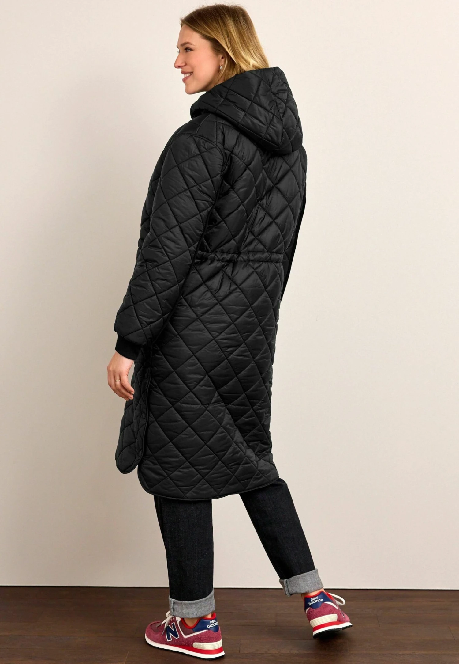 Next Maternity Longline Quilted With Hood Standard - Manteau D'Hiver - Black 4 Next Maternity Longline Quilted With Hood Standard - Manteau D'Hiver - Black – Image 2