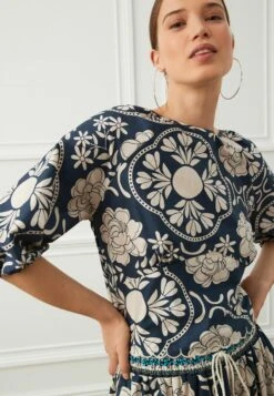 Next Scallop Hem Crew Neck Short Sleeve Standard - T-Shirt À Manches Longues - Navy Blue Floral