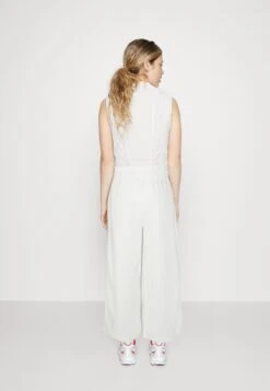 ONLY Onllizzo Belt Culotte - Pantalon Classique - White 10 ONLY Onllizzo Belt Culotte - Pantalon Classique - White -Next Soldes 60f0d26134a44535bfaed608e4a58de7