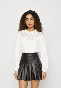 Vila Visuvita - Blouse - Cloud Dancer