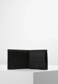 Lacoste Billfold Coin - Portefeuille - Black 11 Lacoste Billfold Coin - Portefeuille - Black -Next Soldes 64025963fd9f4c94a23c49eaf54c95eb