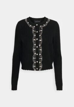 Needle & Thread Border Short Cardigan - Gilet - Black 12 Needle & Thread Border Short Cardigan - Gilet - Black -Next Soldes 64fe43ab7b2d480da7e929fb6c95a8a8