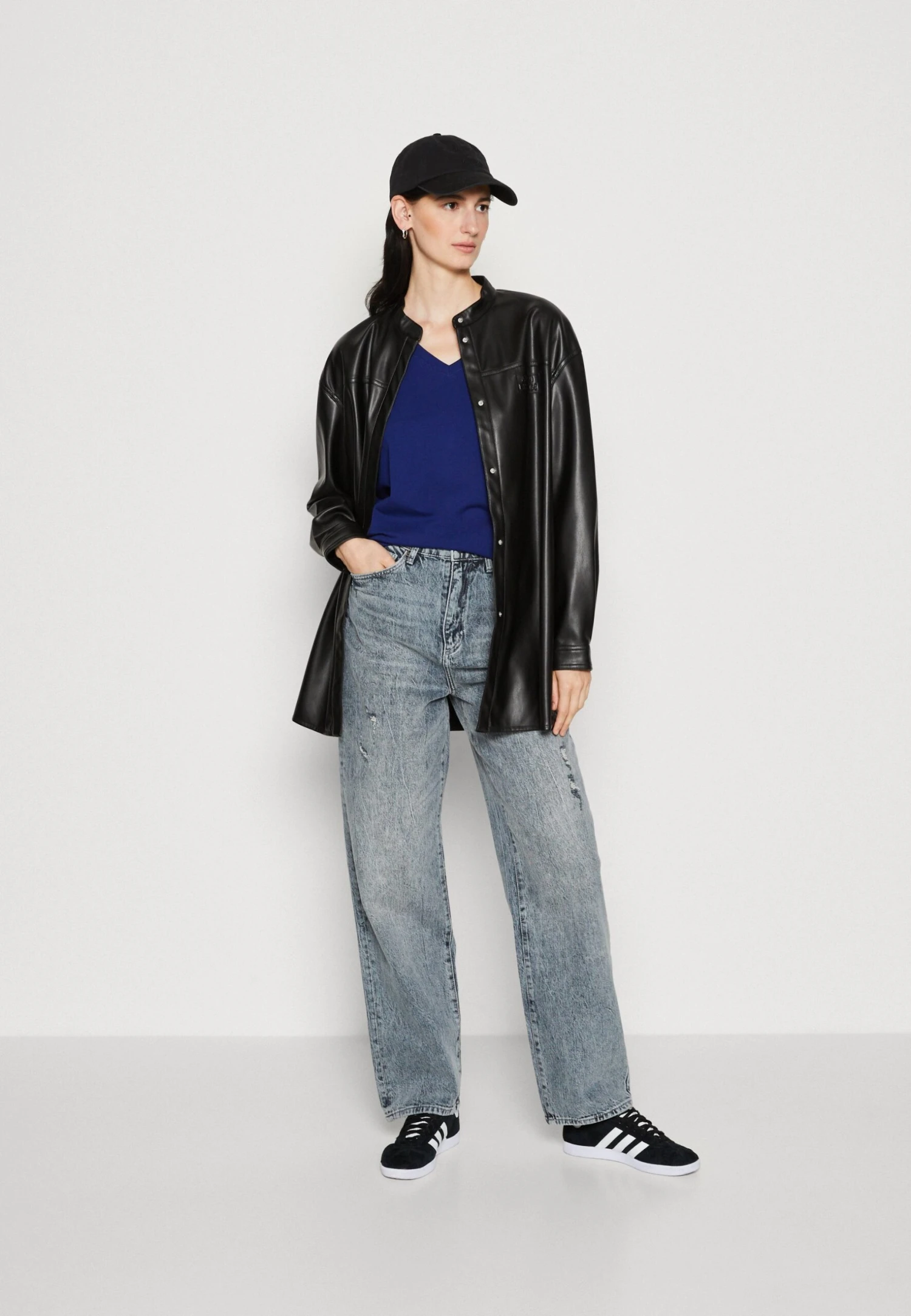 Armani Exchange 5 Pockets Pant - Jean Droit - Indigo Denim 4 Armani Exchange 5 Pockets Pant - Jean Droit - Indigo Denim â Image 2