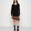 TWINSET Knitted Dress - Robe De Jour - Nero 1 TWINSET Knitted Dress - Robe De Jour - Nero -Next Soldes 65bc1f0081ef4e2ea2c1c212d45f6486