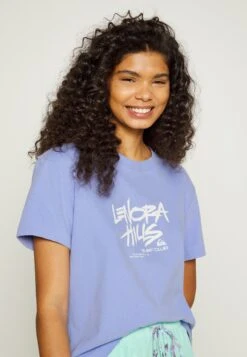 Quiksilver Stranger Things 86 Crop Tee - T-Shirt Imprimé - Jacaranda 11 Quiksilver Stranger Things 86 Crop Tee - T-Shirt Imprimé - Jacaranda -Next Soldes 67194cb278c847dfa0a51562fbd13050