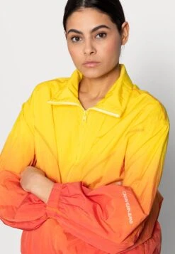 Calvin Klein Jeans Windbreaker - Blouson Bomber - Yellow 10 Calvin Klein Jeans Windbreaker - Blouson Bomber - Yellow -Next Soldes 6a9f4076686b40a89cf8804be50171a6