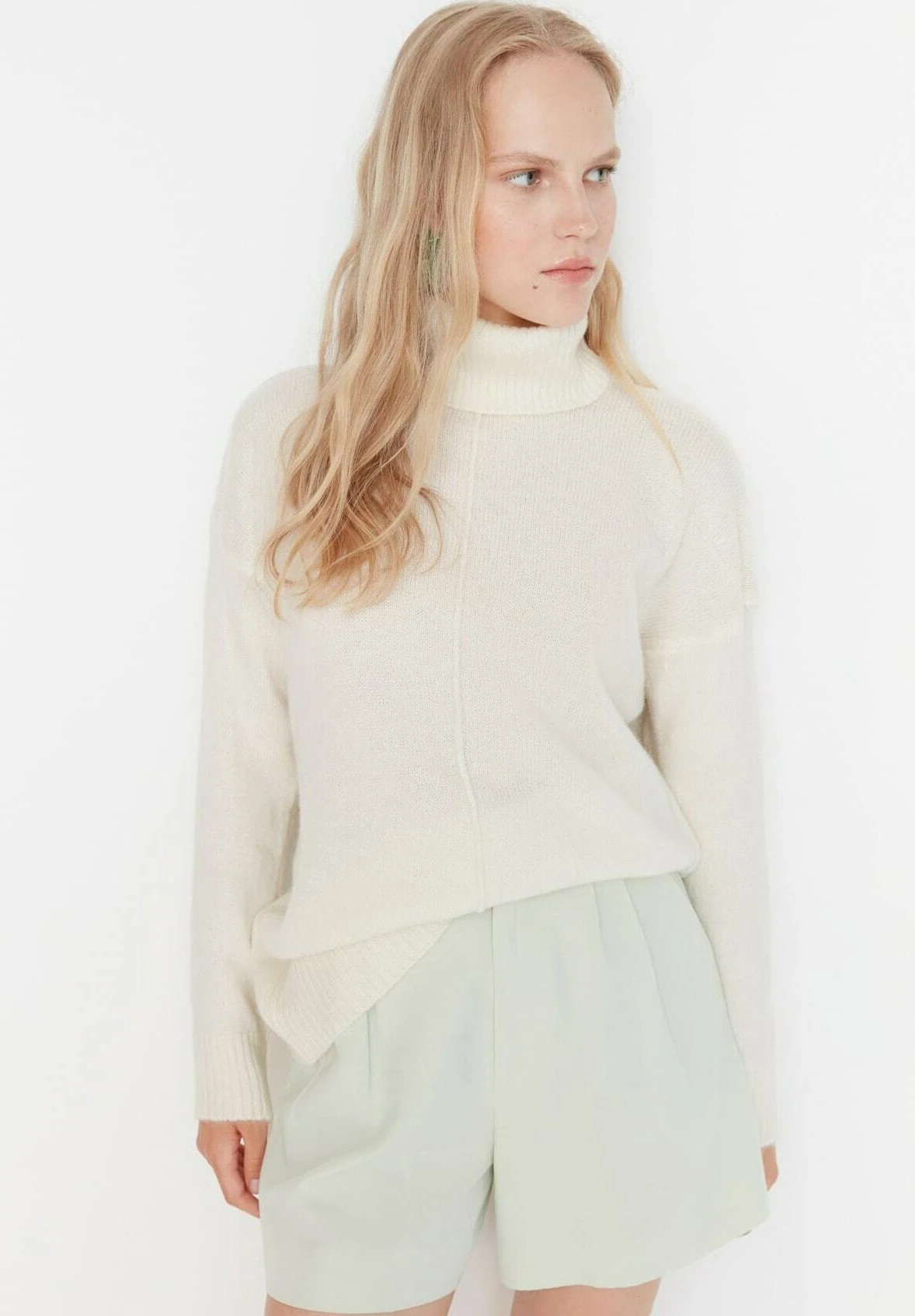 Trendyol Pullover - Ecru 3 Trendyol Pullover - Ecru