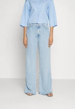 7 For All Mankind Lotta Laguna - Jean Bootcut - Light Blue