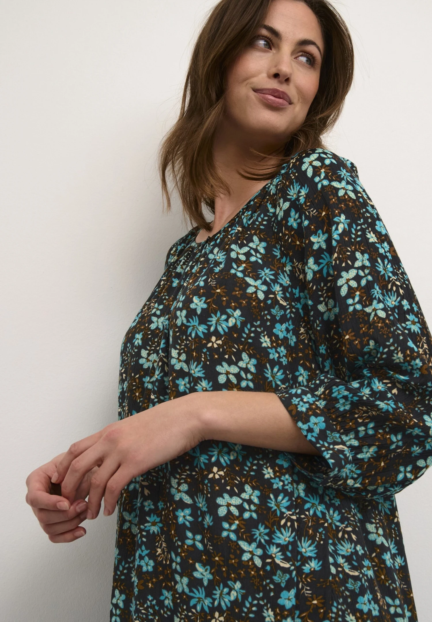 Kaffe Kamarita Amber - Tunique - Blue Bird Flower Print 6 Kaffe Kamarita Amber - Tunique - Blue Bird Flower Print â Image 4