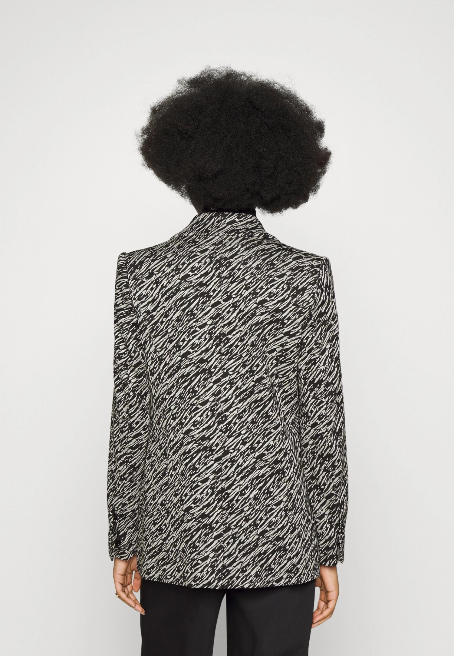 DRYKORN Atlin - Blazer - Black 5 DRYKORN Atlin - Blazer - Black â Image 3