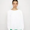 Vila Viellette O Neck - T-Shirt À Manches Longues - Snow White 2 Vila Viellette O Neck - T-Shirt À Manches Longues - Snow White -Next Soldes 741242680c5e4ba89b5427ad2faedd27