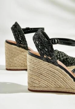 Next Signature Macramé Standard - Escarpins À Plateforme - Black -Next Soldes 741613cb4d1d47b6816c685250415ef9