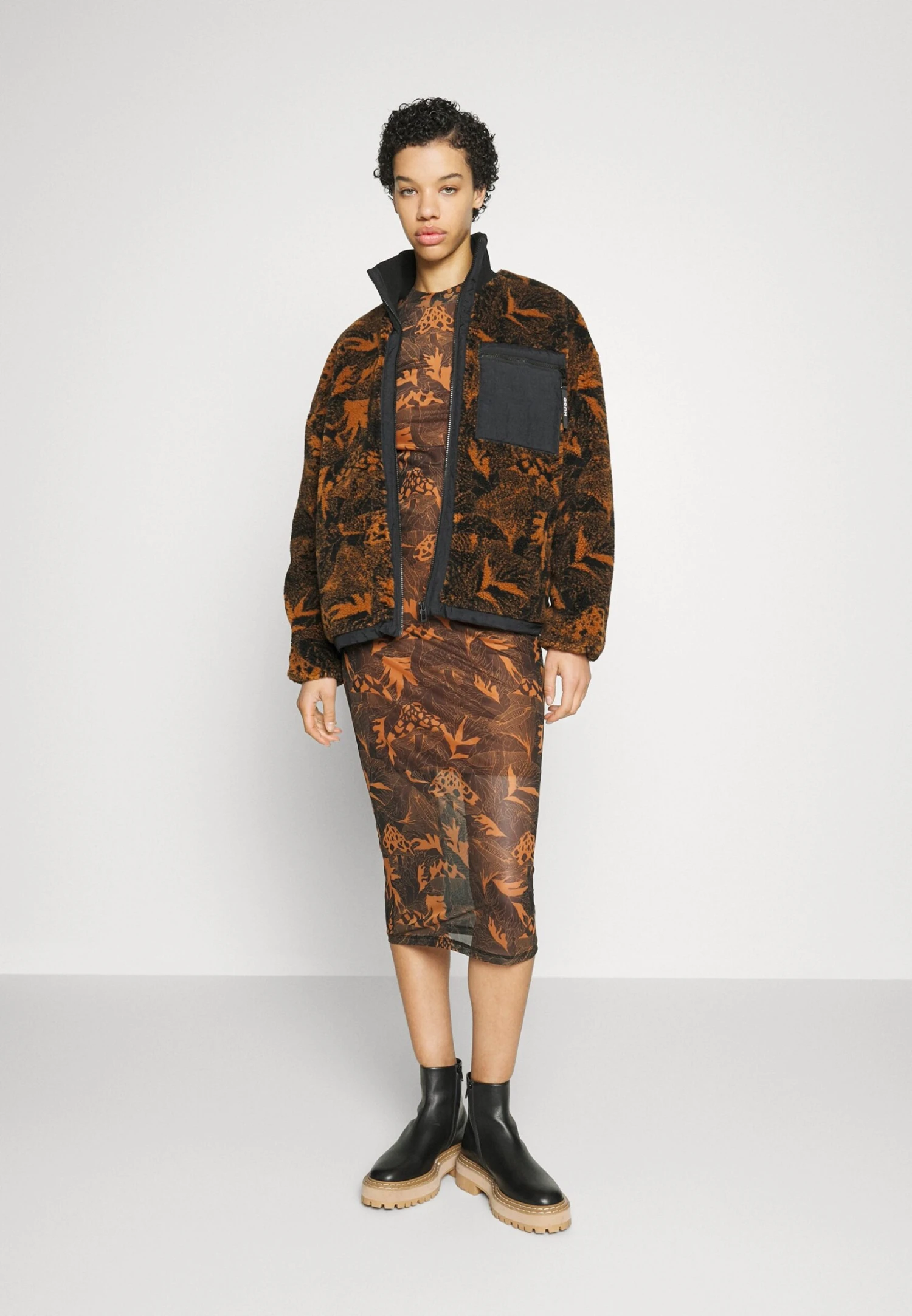 Hugo Fabline - Manteau Classique - Open Miscellaneous 4 Hugo Fabline - Manteau Classique - Open Miscellaneous – Image 2