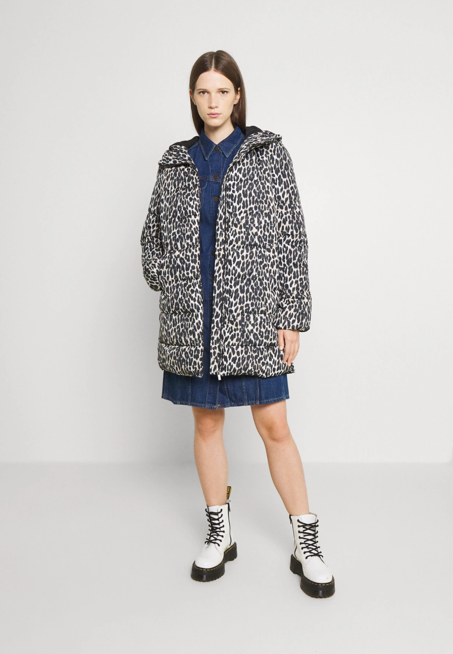 Vila Vikarla Long Puffer Jacket - Manteau Classique - Beige/Black 4 Vila Vikarla Long Puffer Jacket - Manteau Classique - Beige/Black â Image 2