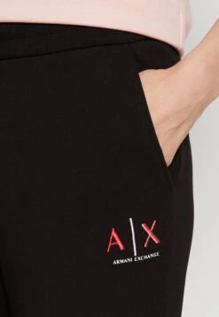 Armani Exchange Track Pant - Pantalon De Survêtement - Black 11 Armani Exchange Track Pant - Pantalon De Survêtement - Black -Next Soldes 7933001bc1504f37a3748622014e62cd