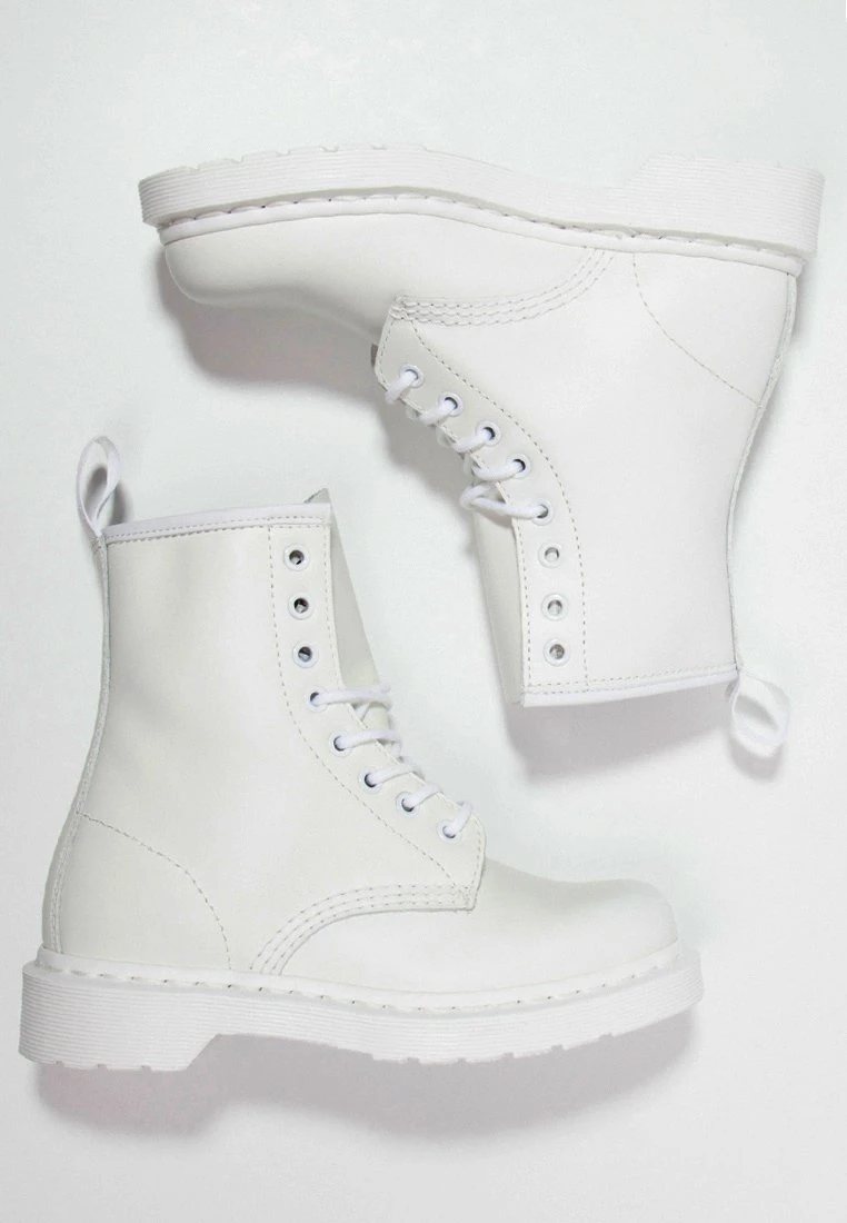 Dr. Martens 1460 Mono Boot - Bottines À Lacets - White 4 Dr. Martens 1460 Mono Boot - Bottines À Lacets - White – Image 2
